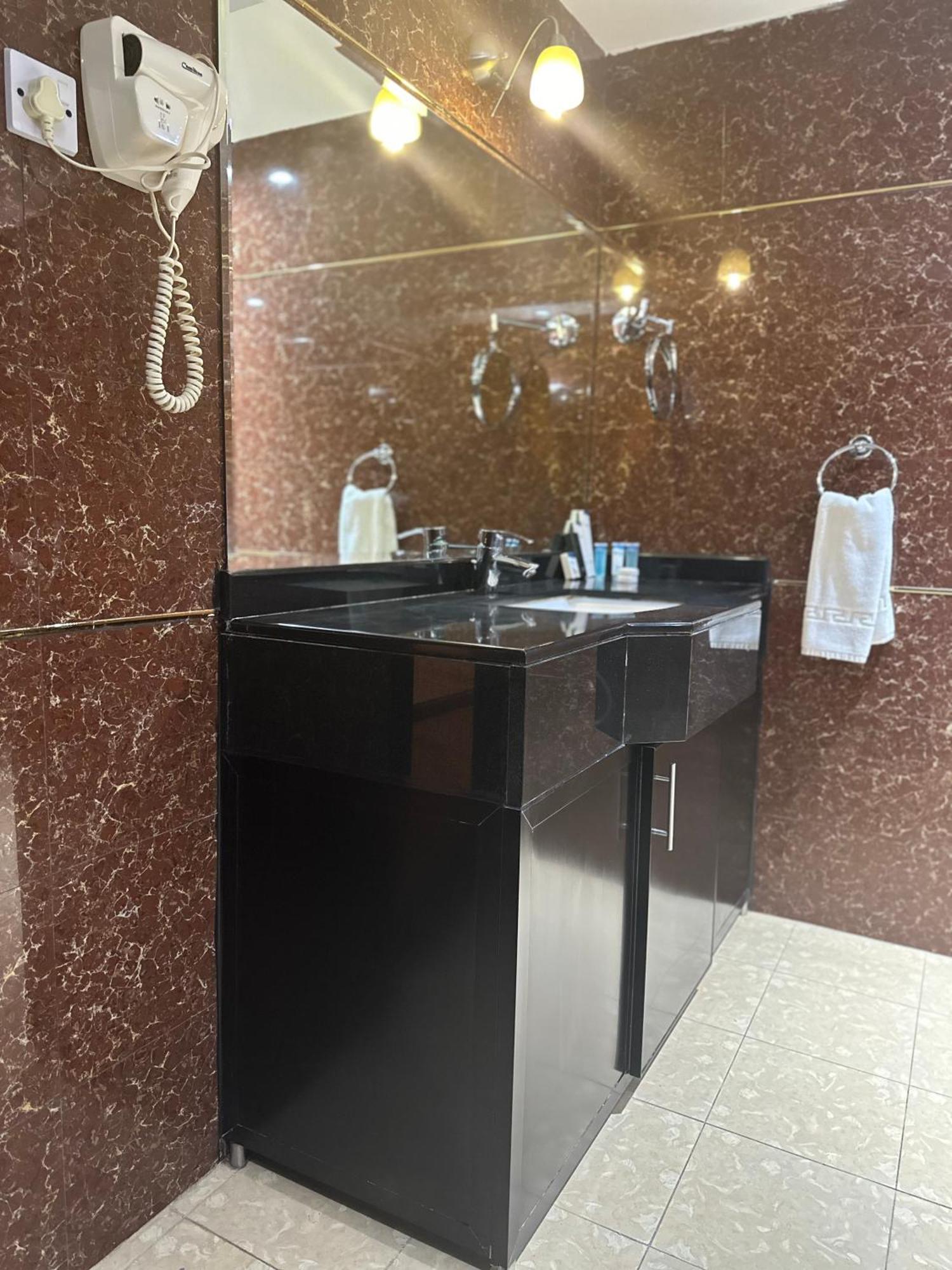 Caesar Hotel Maskat